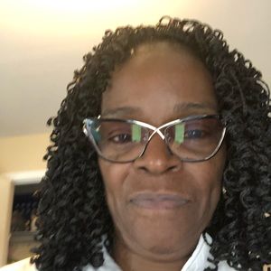 Meet your Posher, Dara